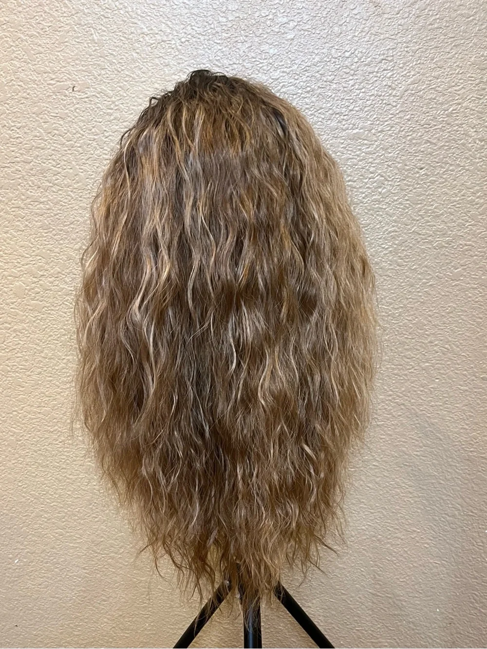 NEW 18–20” Caramel Brown Wavy Headband Wig Dark Root Synthetic Hair